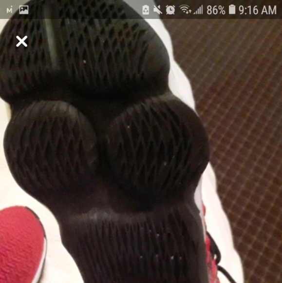 Sneakers - Picture 4 of 6